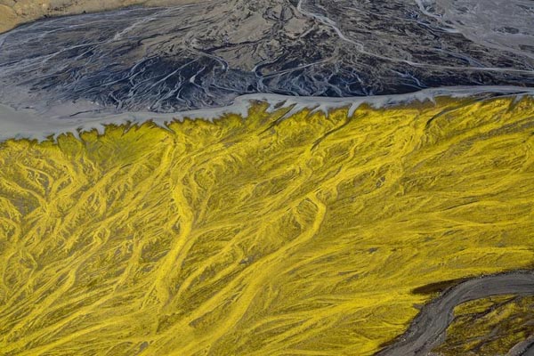 Stunning Aerial Photos of Iceland’s Volcanic Rivers Stunning Aerial Photos of Iceland’s Volcanic Rivers