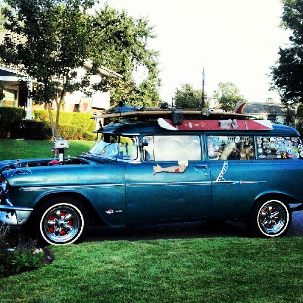 rad cars surfboard photo 01 Rad Cars with Rad Surfboards on Them