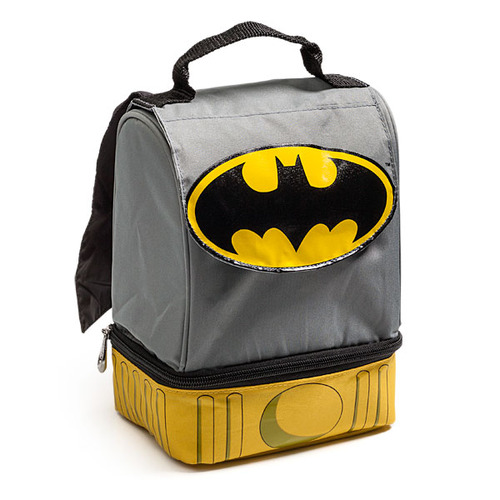 tumblr mao4v4bNhA1qiqf01o1 500 Batman Lunch Bag with Cape