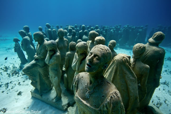 Bodies Form Permanent Underwater Sculptural Installation Bodies Form Permanent Underwater Sculptural Installation