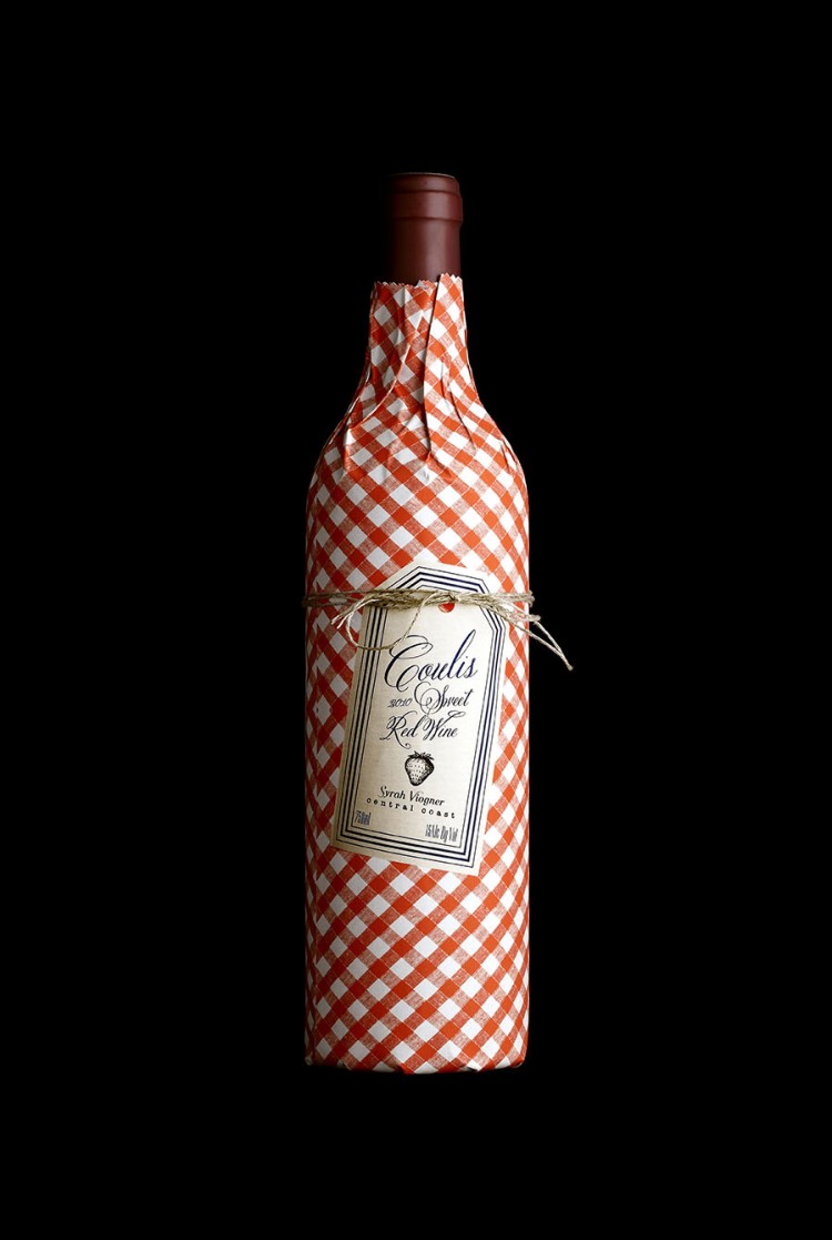 Gorgeous Patented Bottle Wine Sleeves by Stranger & Stranger wine2 750x1117 Gorgeous Patented Bottle Wine Sleeves by Stranger & Stranger