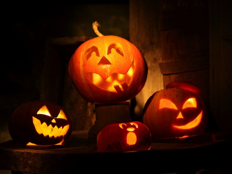 30 Beautiful Halloween Wallpapers 10610 750x562 30 Beautiful Halloween Wallpapers