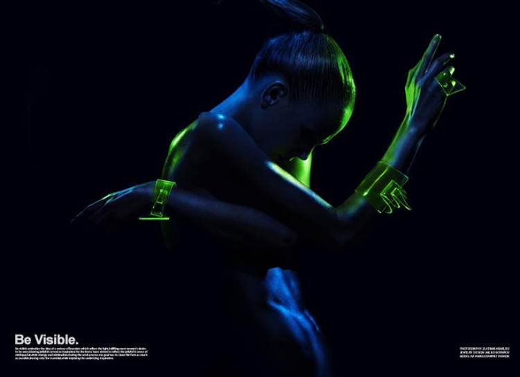 ‘Be Visible’ glowing jewellery by Milko Boyarov 20120204140200880 750x545 ‘Be Visible’ glowing jewellery by Milko Boyarov