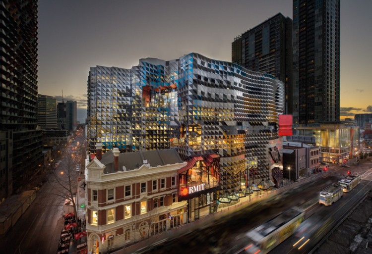 RMIT University Melbourne Lyons Architecture 20120731 John Gollings 4636assemcmyk 1 750x513 RMIT University Melbourne Lyons Architecture