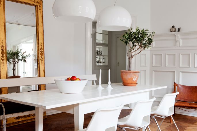 2140 A Warm and Stylish Apartment in Sweden