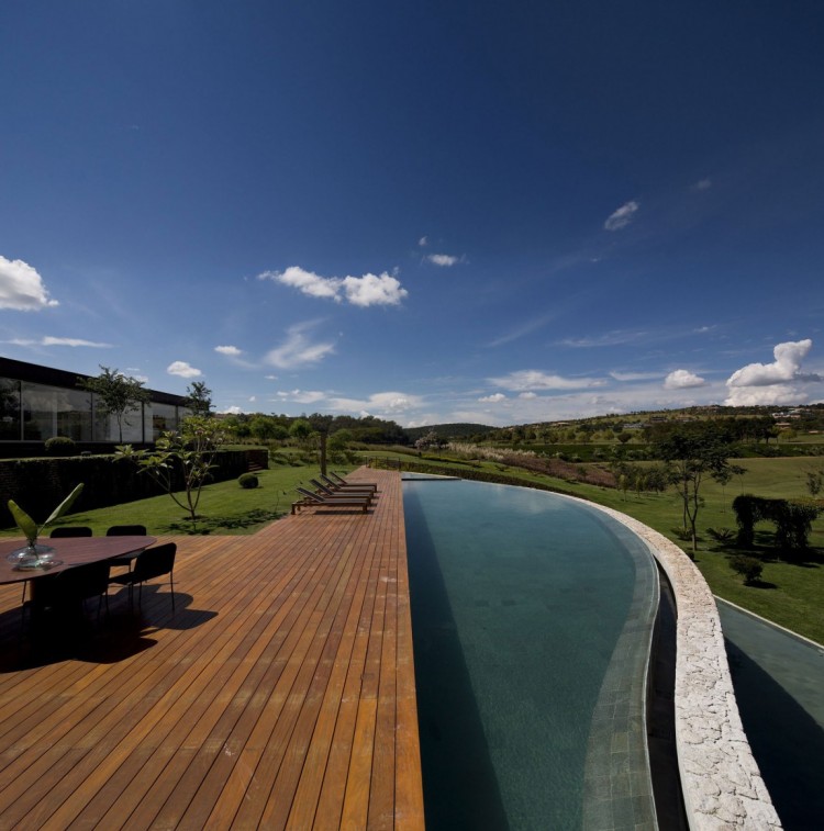 Casa HS by Studio Arthur Casas (Video) 739 750x757 Casa HS by Studio Arthur Casas (Video)