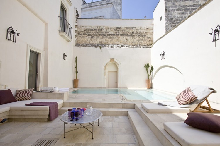 Amazing 18th century Luxury Palazzo in Italy 915 750x499 Amazing 18th century Luxury Palazzo in Italy