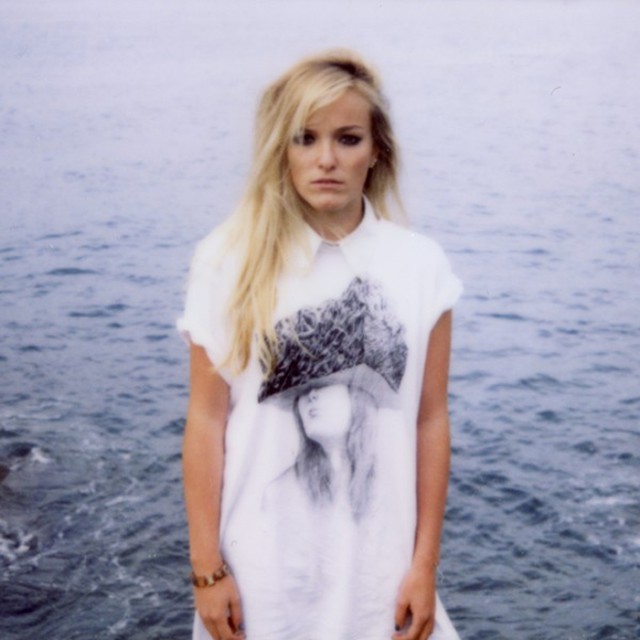 Tee by Phenüm LeTemple02 640x640 Tee by Phenüm