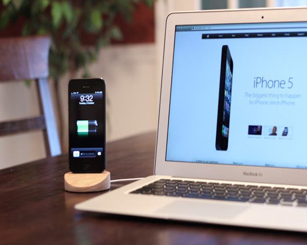  iPhone 5 Dock
