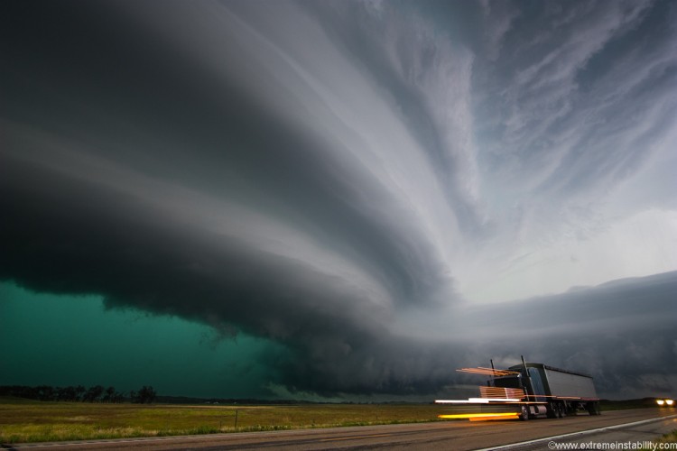 Nebraska Sand Hills Monster Supercell Storm 2 © Mike Hollingshead 750x500 20+ Stunning Photos of Extreme Weather