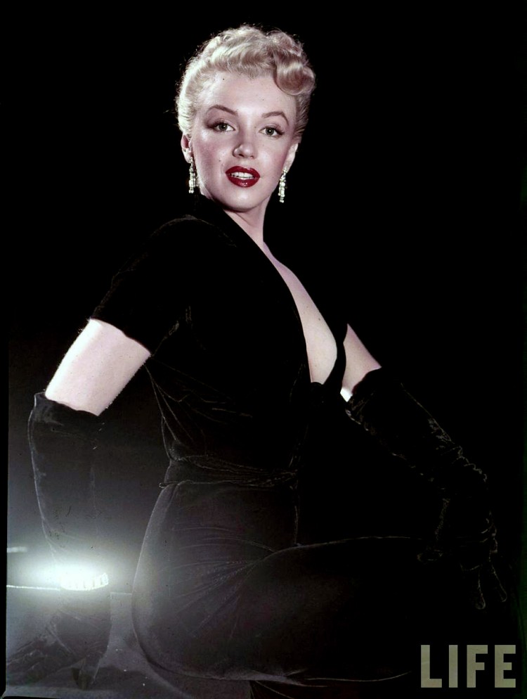 Portraits of Marilyn Monroe by Edward Clarke, 1950 Portraits of Marilyn Monroe by Edward Clarke 1950 1 750x994 Portraits of Marilyn Monroe by Edward Clarke, 1950