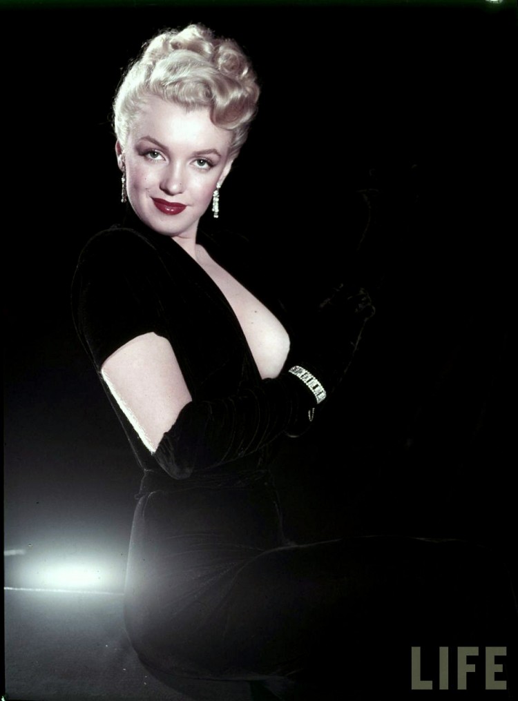 Portraits of Marilyn Monroe by Edward Clarke, 1950 Portraits of Marilyn Monroe by Edward Clarke 1950 2 750x1016 Portraits of Marilyn Monroe by Edward Clarke, 1950