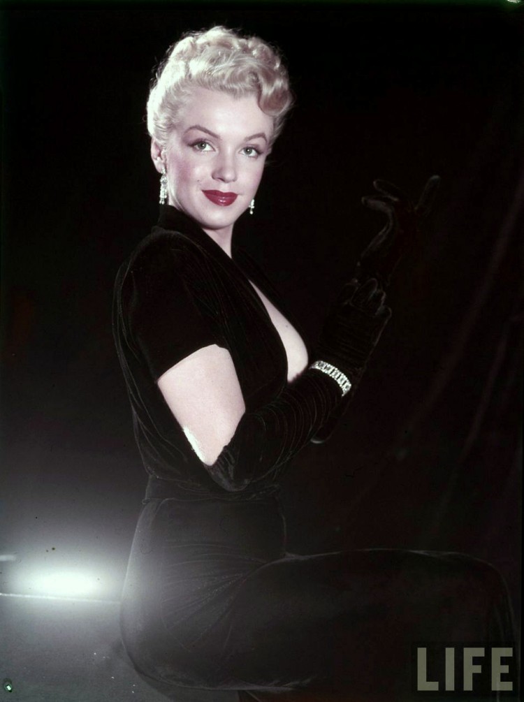 Portraits of Marilyn Monroe by Edward Clarke, 1950 Portraits of Marilyn Monroe by Edward Clarke 1950 3 750x1005 Portraits of Marilyn Monroe by Edward Clarke, 1950