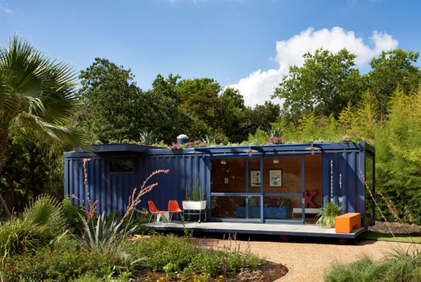 Beautiful Guest Quarters Built from Recycled Shipping Containers Shipping 2 Beautiful Guest Quarters Built from Recycled Shipping Containers