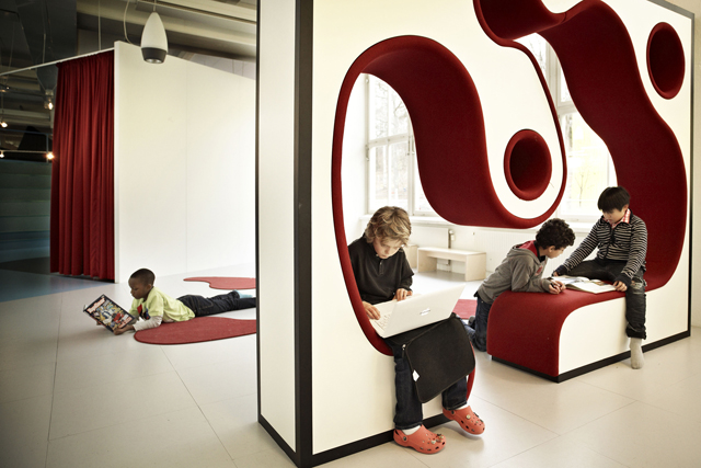 Innovative Learning Environment Eliminates Traditional Walls Walls 2 Innovative Learning Environment Eliminates Traditional Walls