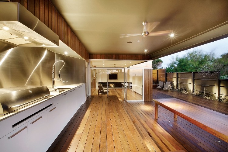 ab 3 Coronet Grove Residence by Maddison Architects