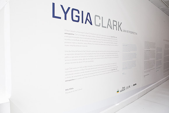 Identity for Lygia Clark exhibition at Itaú Cultural, by Jader Rosa lygiaclark comunicacaovisual1 jaderrosa© Identity for Lygia Clark exhibition at Itaú Cultural, by Jader Rosa