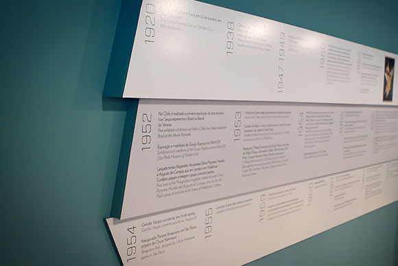 Identity for Lygia Clark exhibition at Itaú Cultural, by Jader Rosa lygiaclark comunicacaovisual3 jaderrosa© Identity for Lygia Clark exhibition at Itaú Cultural, by Jader Rosa