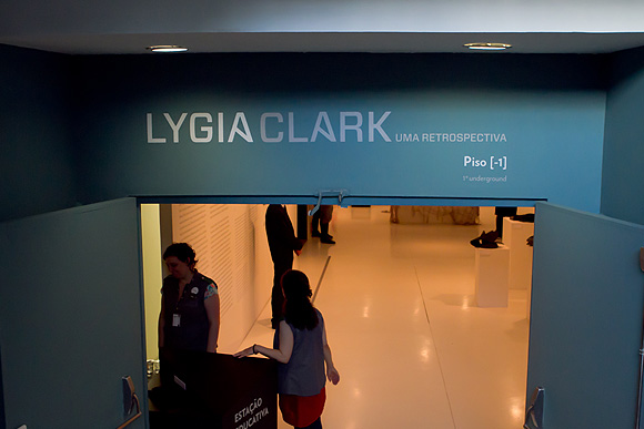 Identity for Lygia Clark exhibition at Itaú Cultural, by Jader Rosa lygiaclark comunicacaovisual5 jaderrosa© Identity for Lygia Clark exhibition at Itaú Cultural, by Jader Rosa