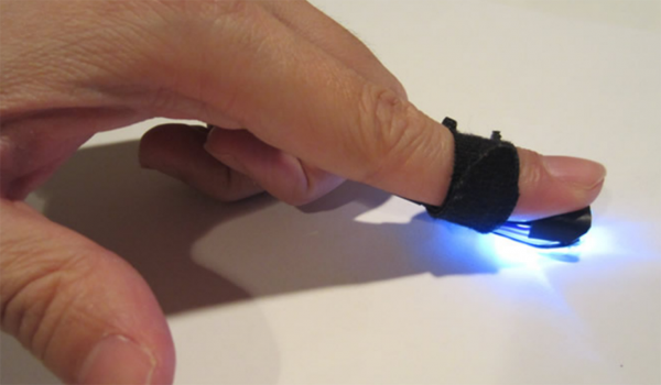 Turn Any Surface Into A Touch Interface With “Magic Finger” magic finger touch interface 5 Turn Any Surface Into A Touch Interface With “Magic Finger”