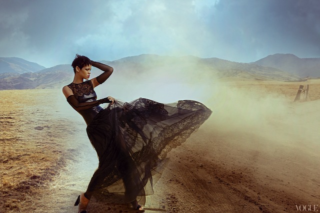 Rihanna for VOGUE Photographed by Annie Leibovitz Rihanna for VOGUE Photographed by Annie Leibovitz
