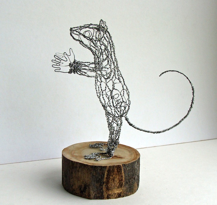 Twisting Wire to Create Cute Animal Sculptures ruthjensenwiresculptures11 Twisting Wire to Create Cute Animal Sculptures