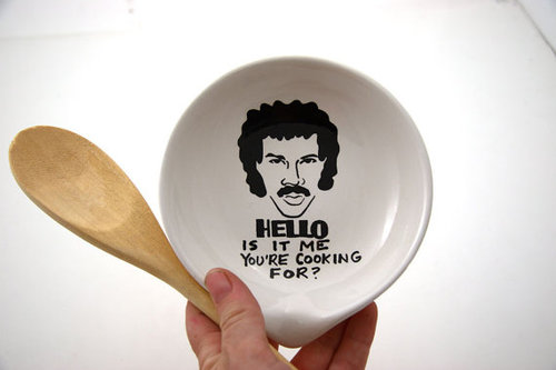 tumblr mbyhd3Sihw1qiqf01o1 500 Hello Is It Me You’re Cooking? For Lionel Richie Spoon Rest