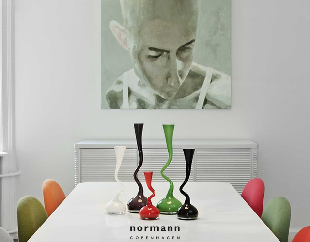 Swing vase by Normann Copenhagen 1o17 Swing vase by Normann Copenhagen
