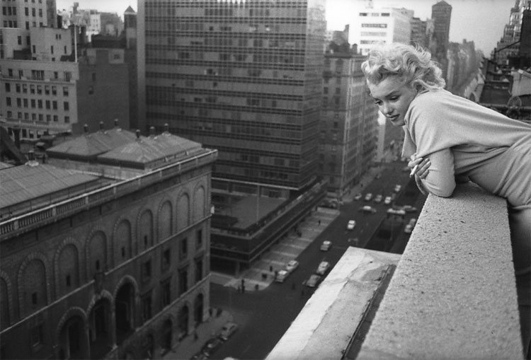 517 Marilyn Monroe in New York by Ed Feingersh, 1955