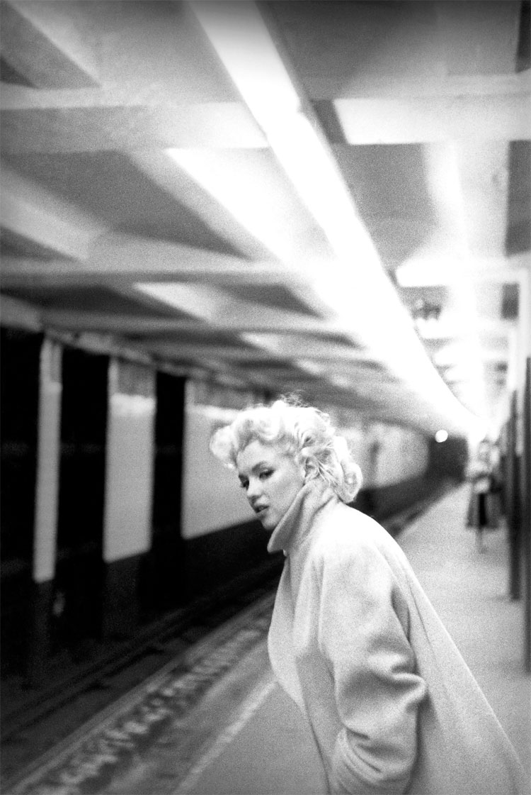810 Marilyn Monroe in New York by Ed Feingersh, 1955