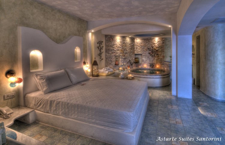 Honeymoon Escape: Astarte Suites, Santorini Astarte Suites in Santorini Honeymoon suite private jacuzzi 750x483 Honeymoon Escape: Astarte Suites, Santorini