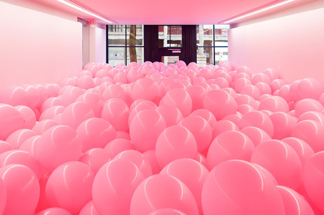 Balloons That Turn Mature Persons Into Children Balloon 4 Balloons That Turn Mature Persons Into Children