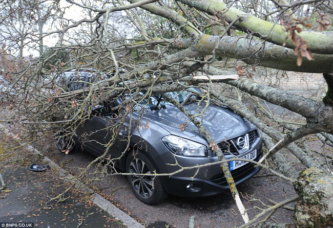 Northern UK Hit By Flooding Storm Flood hit UK 29 Northern UK Hit By Flooding Storm