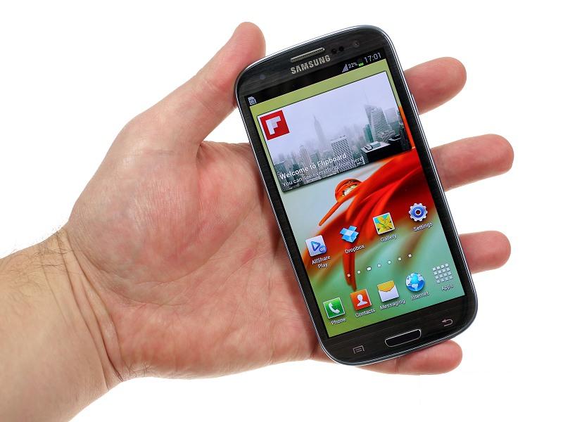 Iphone1 Apple IPhone 5 Vs. Samsung Galaxy S III
