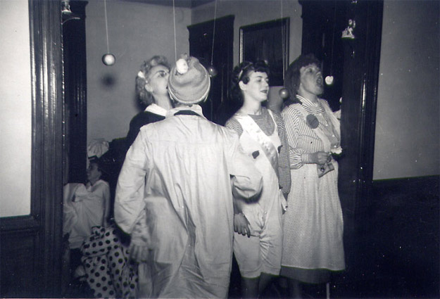Funny Vintage Halloween Party Snapshots Kooky Vintage Halloween Party Snapshots 8 Funny Vintage Halloween Party Snapshots