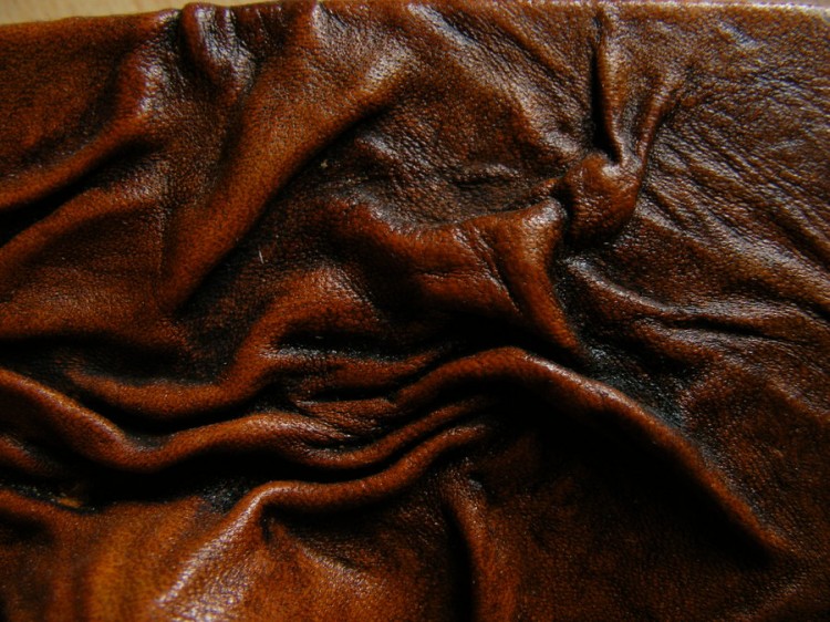 20+ High Quality Leather Textures Leather Texture by Tasastock 750x562 20+ High Quality Leather Textures