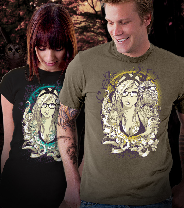 Mirror t shirt designed by Aleixo Carpentier and Estúdio Gato Preto Mirror custom t shirt design by Estúdio Gato Preto Mirror t shirt designed by Aleixo Carpentier and Estúdio Gato Preto