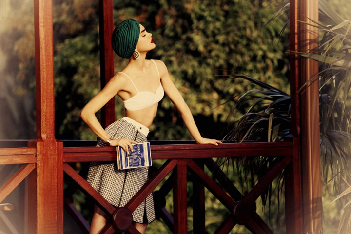 Sophie Vlaming Models Retro Swimwear for Grazia Paris SophieGrazia08 Sophie Vlaming Models Retro Swimwear for Grazia Paris