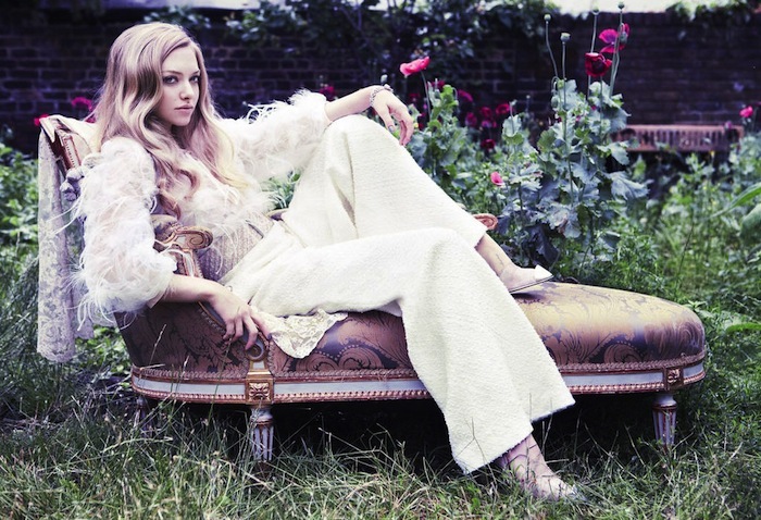 Amanda for this Season amanda seyfried by simon emmett vanity fair december 2012 on couture 04 Amanda for this Season