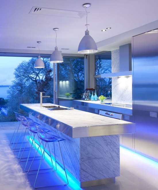Interior Design tips: How to light the kitchen blue Interior Design tips: How to light the kitchen