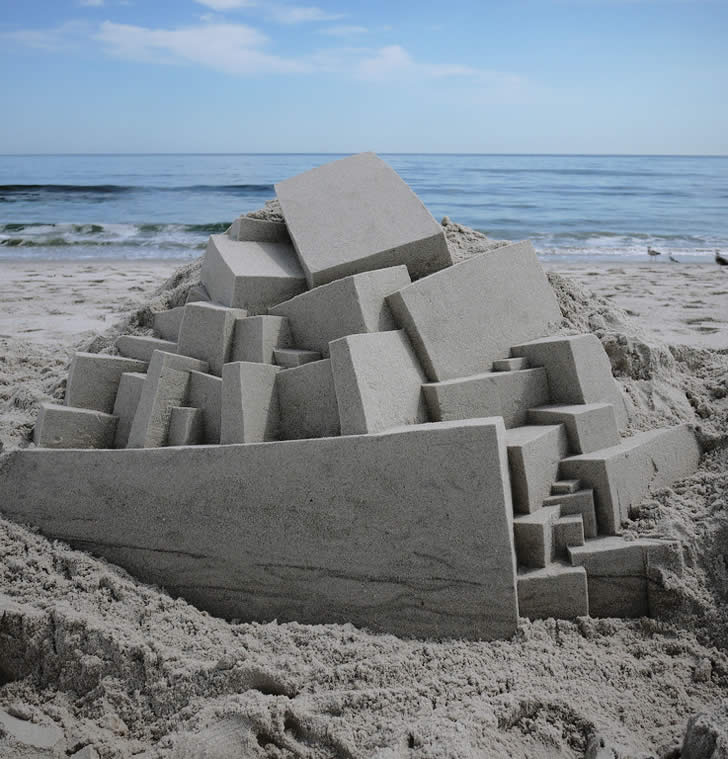 Ultra Modern Sand Castles calvin sand sculpture 03 Ultra Modern Sand Castles