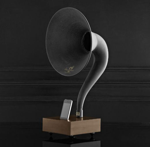 Gramophone by Matt Richmond docking 1 Gramophone by Matt Richmond