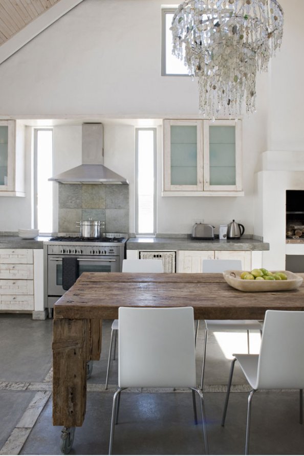 p 214 Vintage and Retro Style Kitchen Inspirations