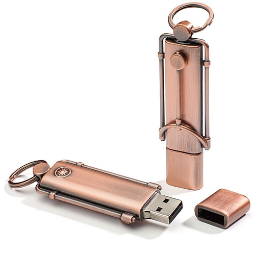 tumblr mczkt0Pr8N1qiqf01o1 500  8GB Steampunk Thumb Drive  