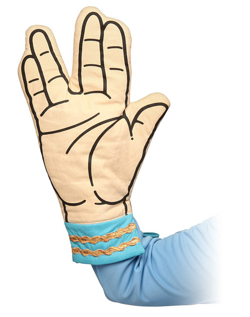 tumblr md51wcBN0b1qiqf01o1 500 Star Trek Spock Oven Mitt