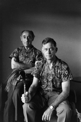03 Alfred Eisenstaedt and LIFEs National Affairs Editor Hugh Moffett on assignment in Kenya 1966 Awesome Eisenstaedt’s Surprising Self Portraits