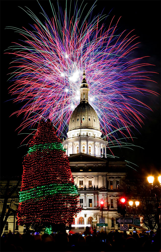 Christmas Lights Around the World 201 Christmas Lights Around the World