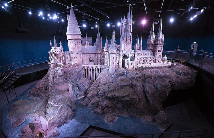 611 Model of Hogwarts Castle