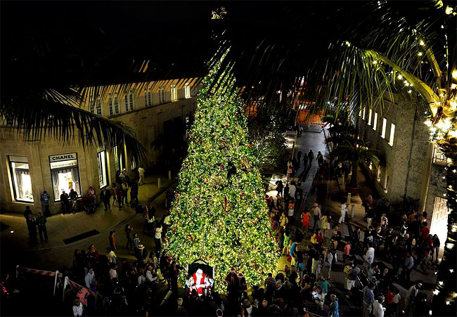 Christmas Lights Around the World 910 Christmas Lights Around the World