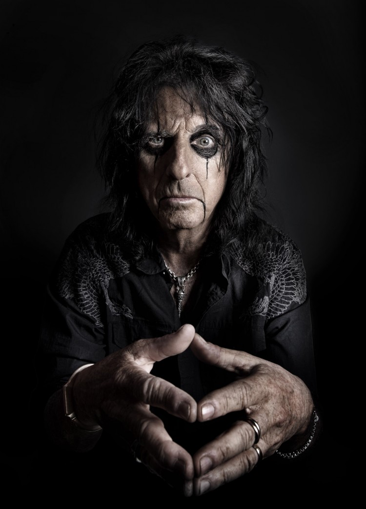 Alice Cooper and Vince Neil Portraits Alice Dark 750x1043 Alice Cooper and Vince Neil Portraits